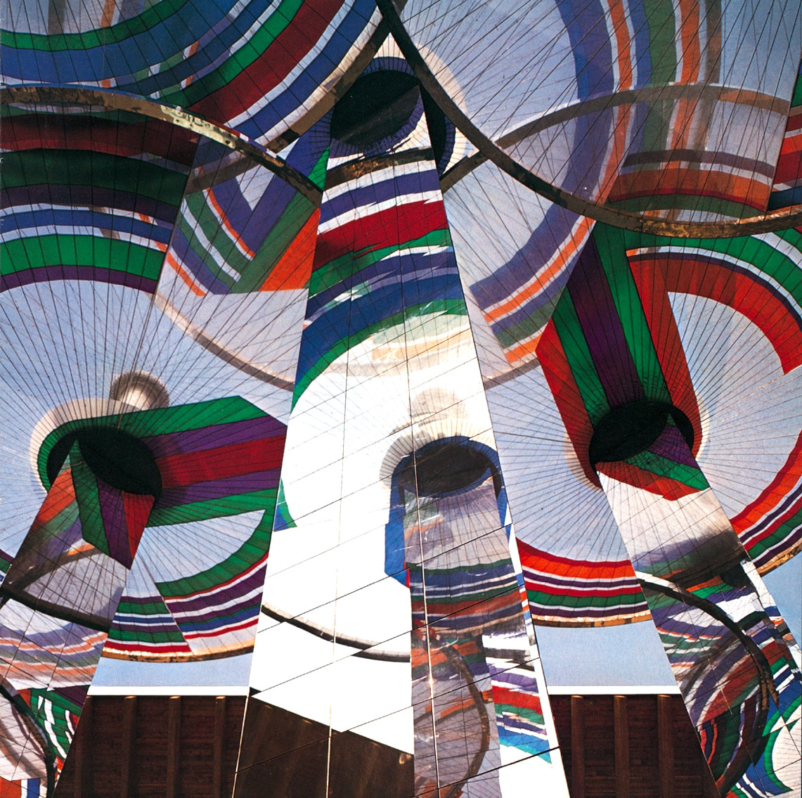 Arthur Erickson | expo 70 canadian pavilion | 1