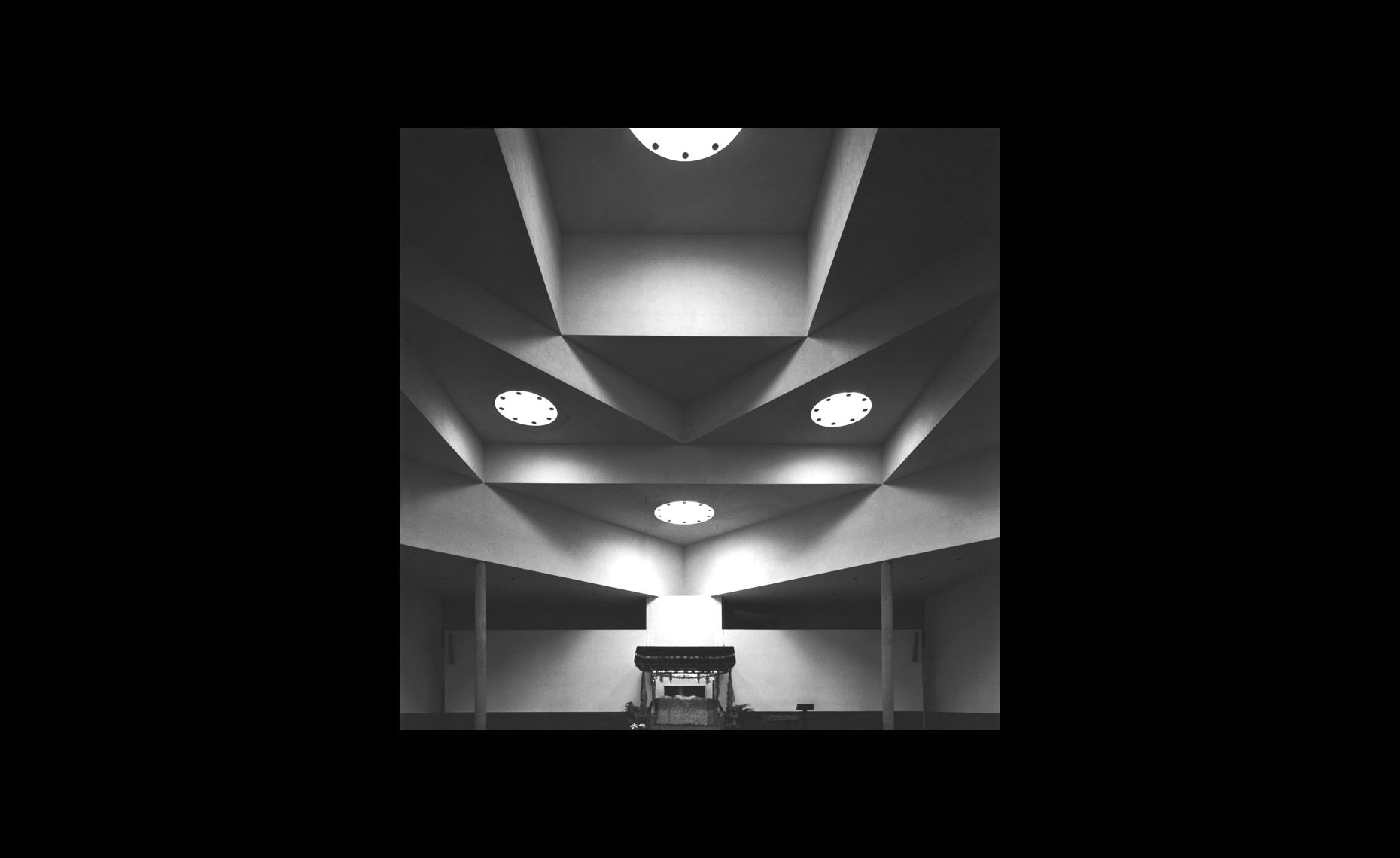 web-sikhIntCeiling